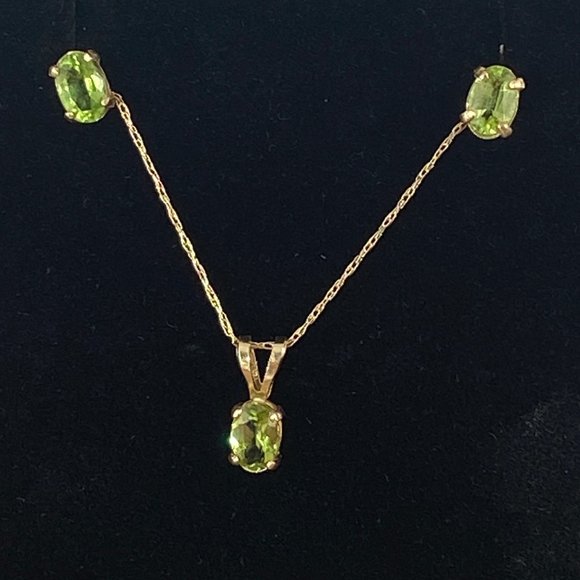 Vintage Natural 14K Peridot Earrings and Pendant Necklace 6x4MM Faceted Gems